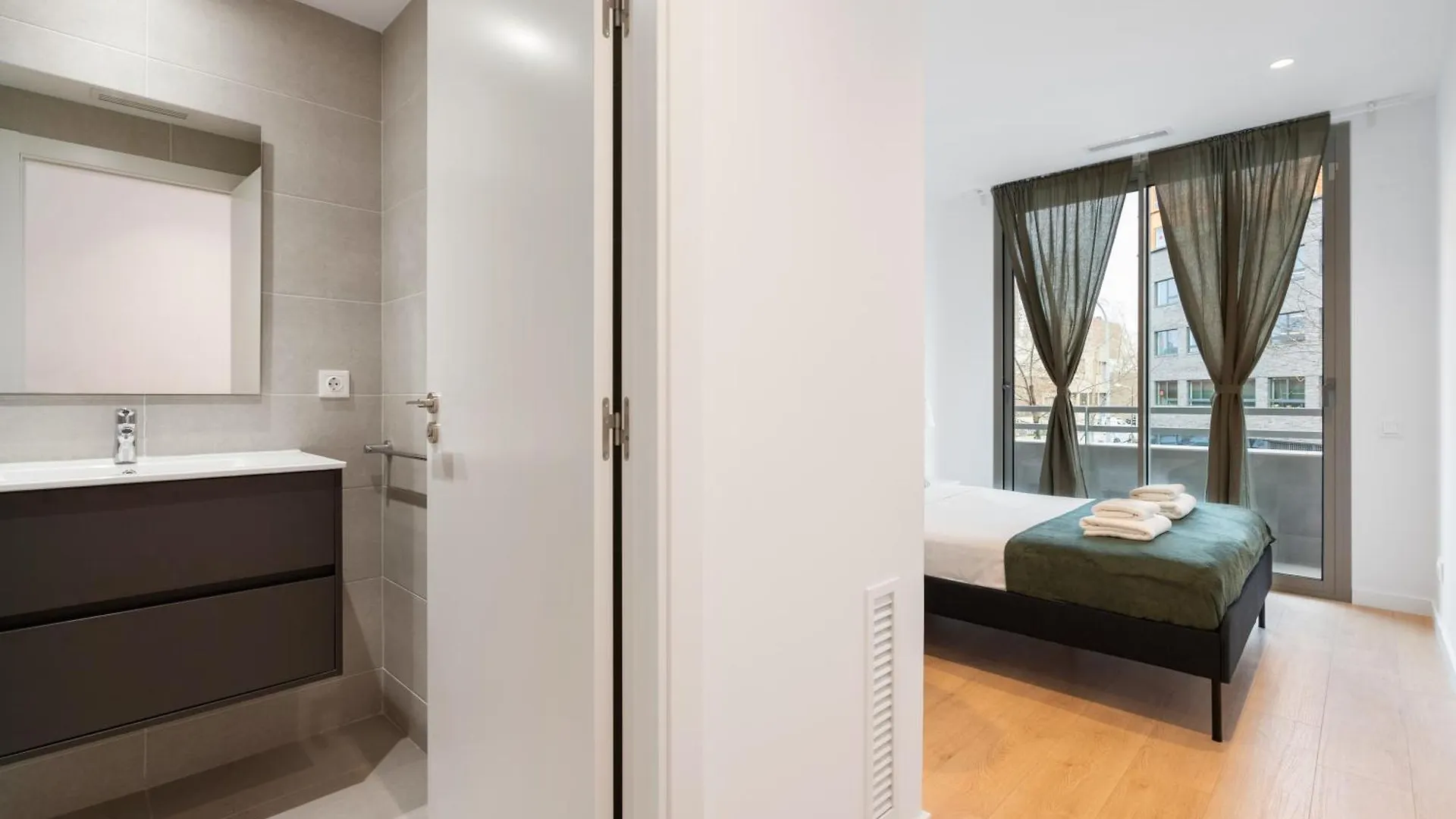 Diagonal Mar Oasis With Pool And Parking Daire Barselona 0*,  İspanya