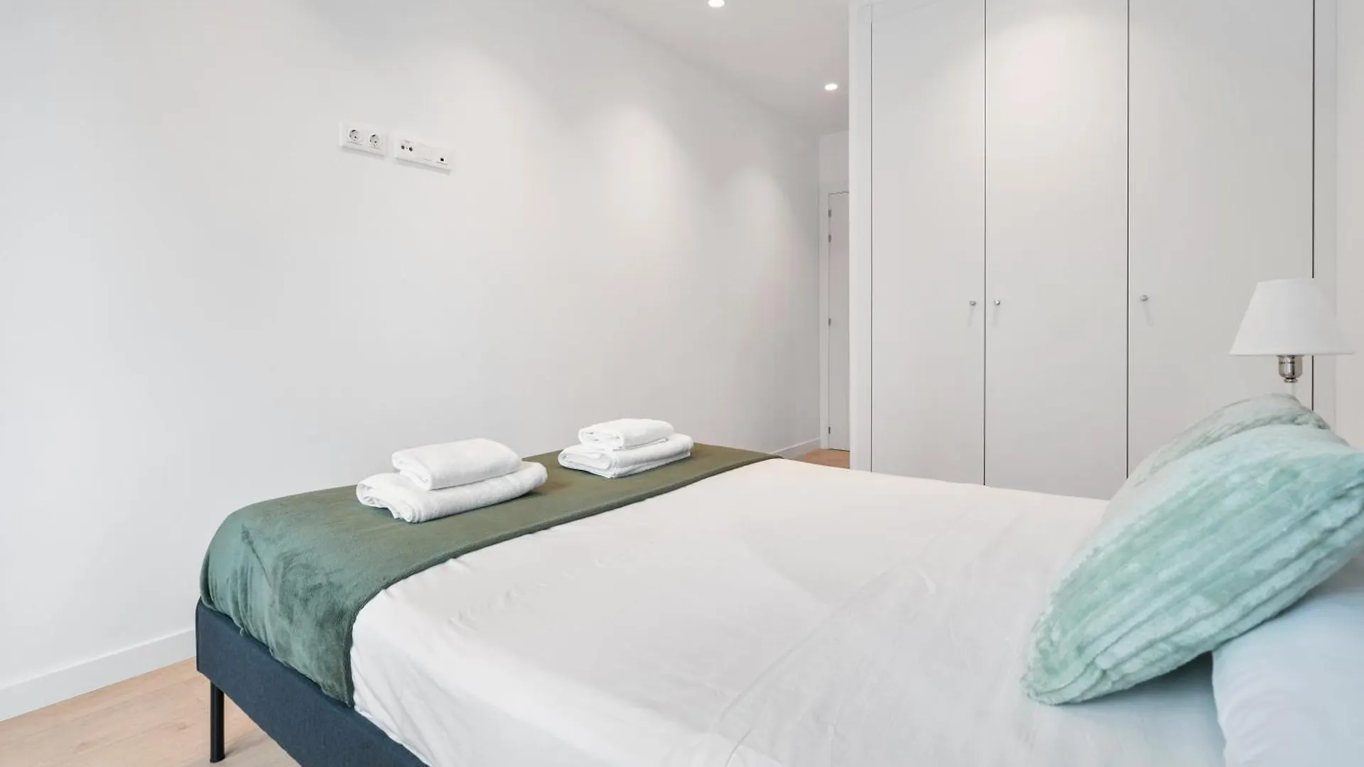Diagonal Mar Oasis With Pool And Parking Daire Barselona